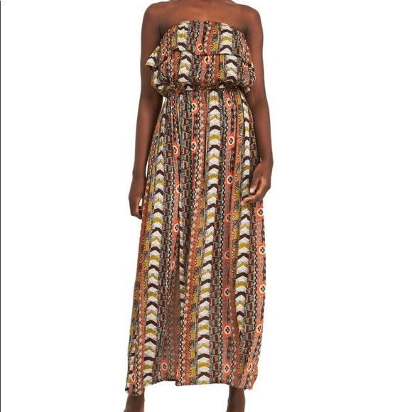 SUZY SHIER Tribal print off the shoulders dress. - Picture 1 of 11
